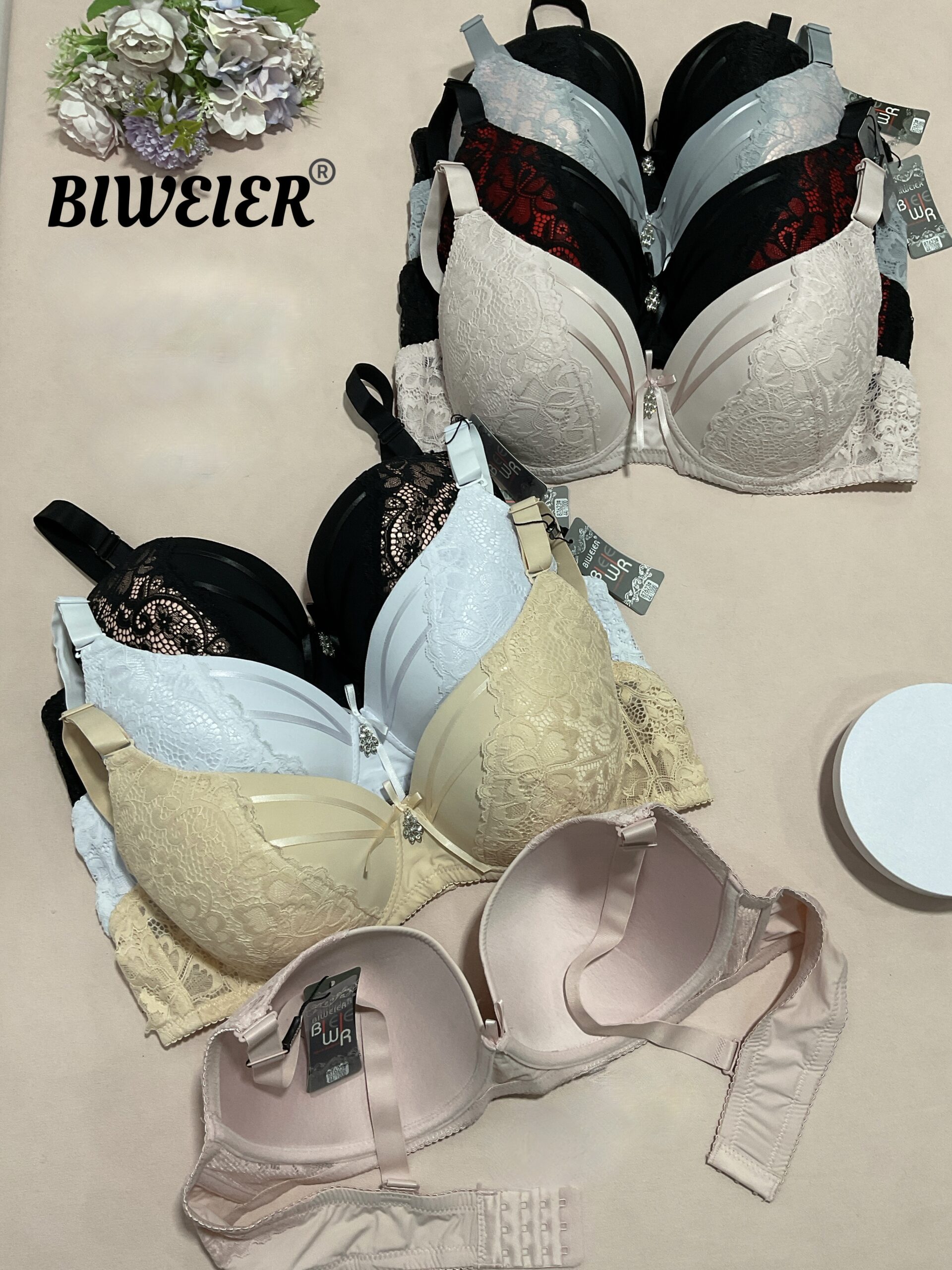 BIWEIER Улюблений бюст